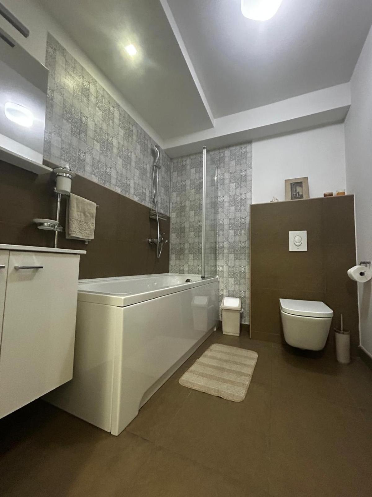 Apartment Galerija Tuzla Exterior photo
